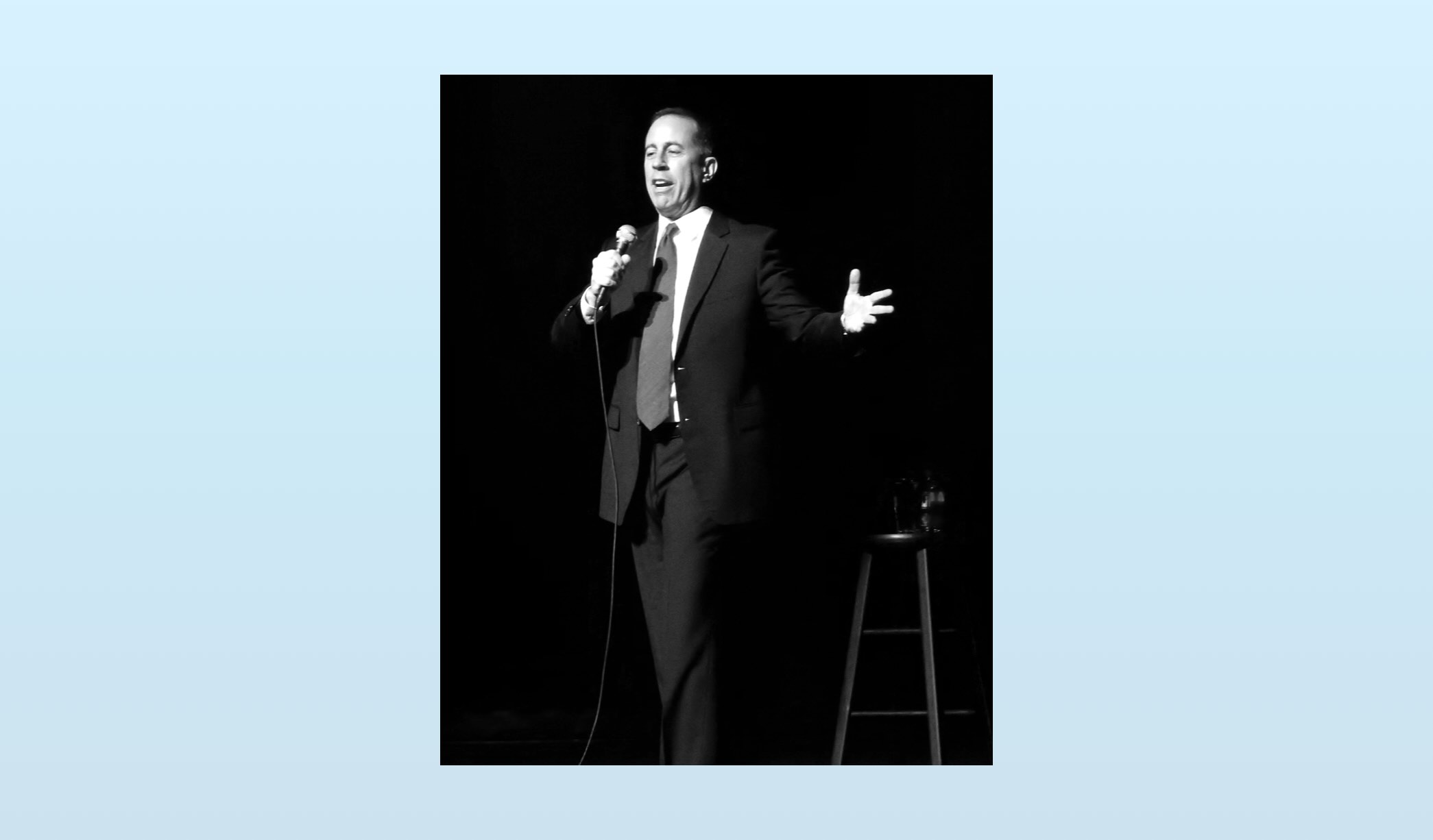 Jerry Seinfeld on stage, via https://commons.wikimedia.org/wiki/File:Jerry_Seinfeld_2016_-_1.jpg)
